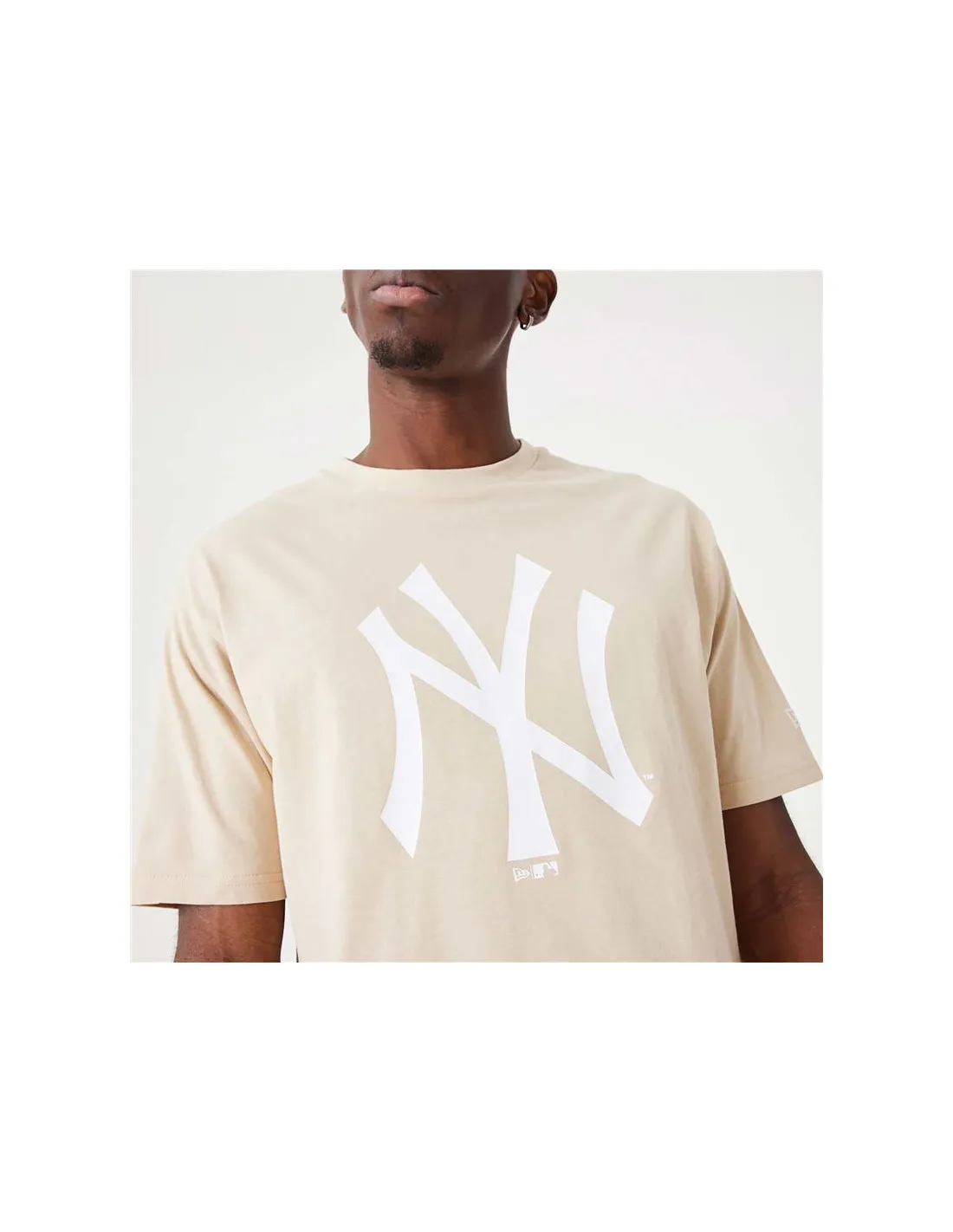 Camiseta New Era League Essentials New York Yankees Beige Hombre