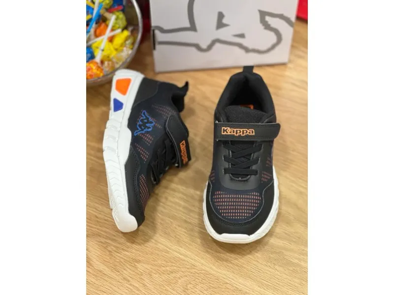 DEPORTIVO LOGO WAMBY EV KD 371B4IW KAPPA EN COLOR NEGRO-NARANJA