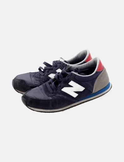 New Balance Deportiva azul marina acordonada