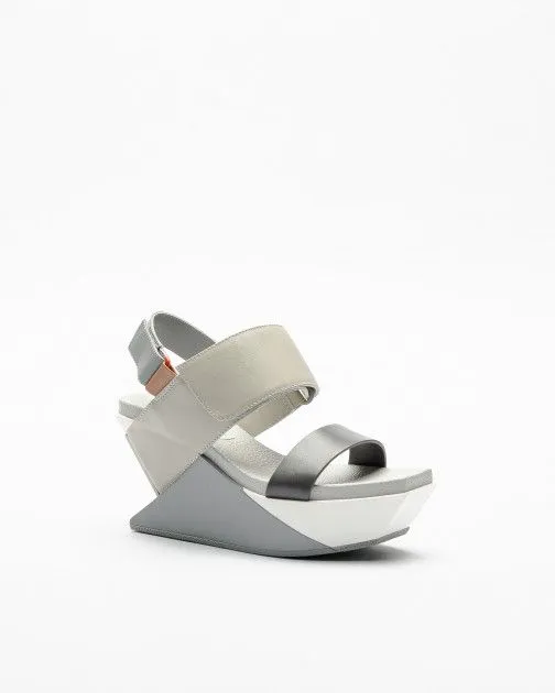 Sandalias de plataforma United Nude Delta Wedge Sandal Beige