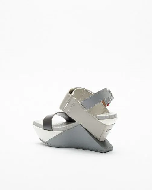 Sandalias de plataforma United Nude Delta Wedge Sandal Beige